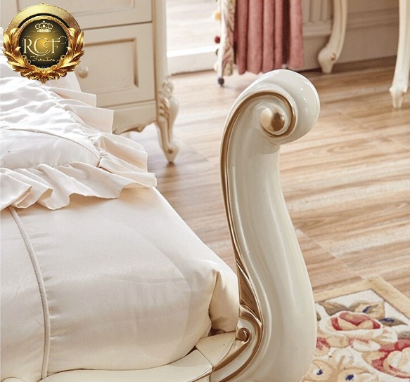 Royal Craft Furniture Italian Style Royal Luxury Tufted Design High End Bed - Image 3