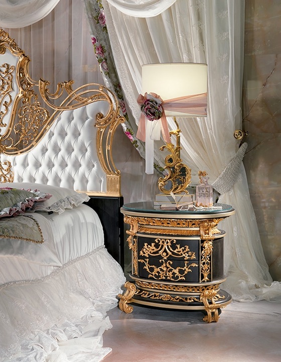 Royal Craft Furniture Elite Luxury Heritage Bedroom with Grand Baroque Architecture, Golden Ornamental Framework And Custom Embellished Textiles - Image 3