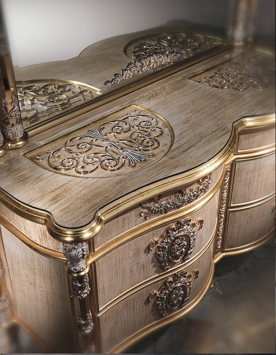 Royal Craft Furniture Luxury Dining Table Classic Italian Design – Delhi - Image 5
