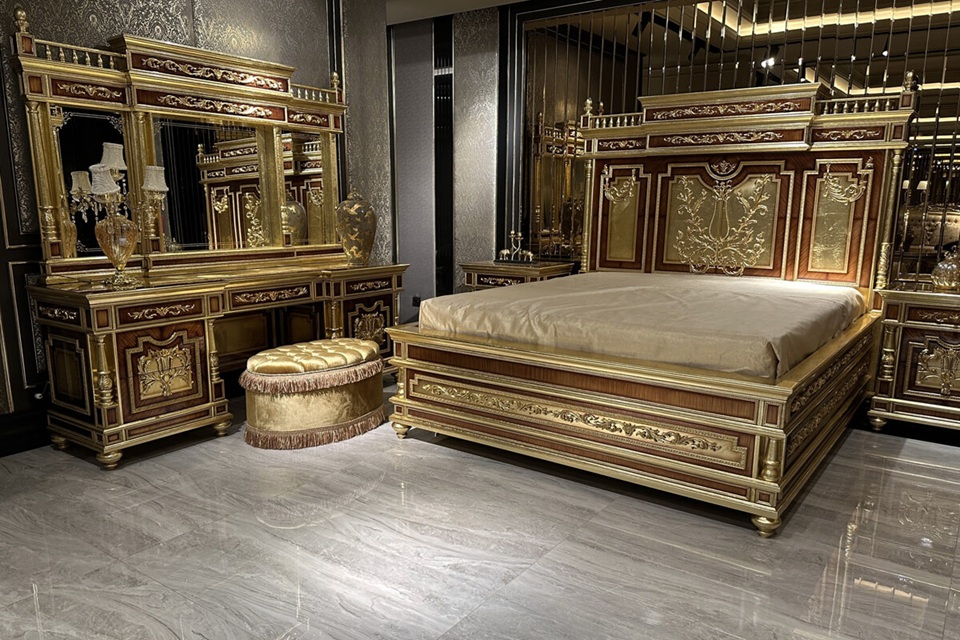 Royal Craft Furniture Golden Age Bedroom Ensemble – Handcrafted European Masterpiece with Ornate Gold Leaf Carvings, Elegant Mirror Accents, and Royal Headboard Design