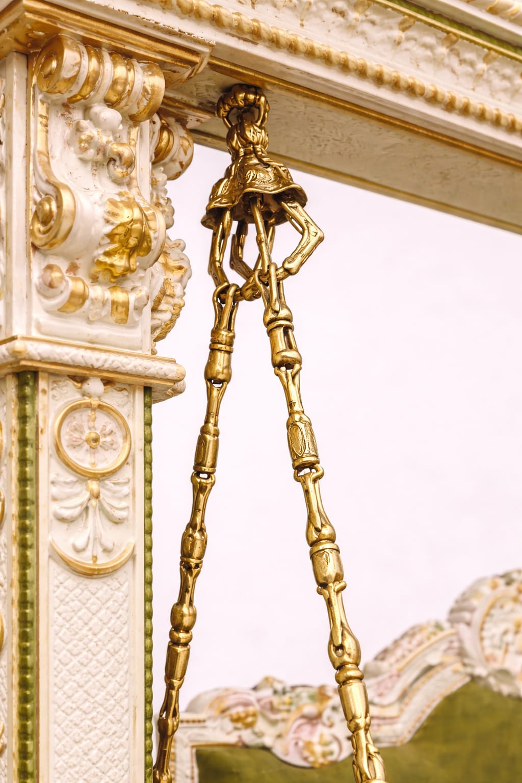 Royal Craft Furniture Royal Traditional Wooden Swing for Home White Royal Design - Image 5