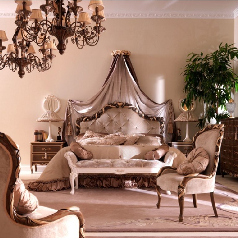 Royal Craft Furniture Luxury Handcrafted Bangalore Premium Classic Italian Bed for Mansion