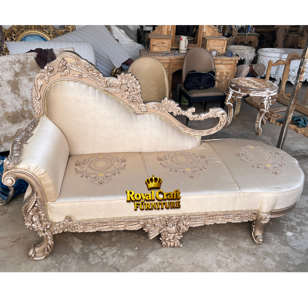 Royal Craft Furniture Victorian Grace 3-Seater Couch - Image 3