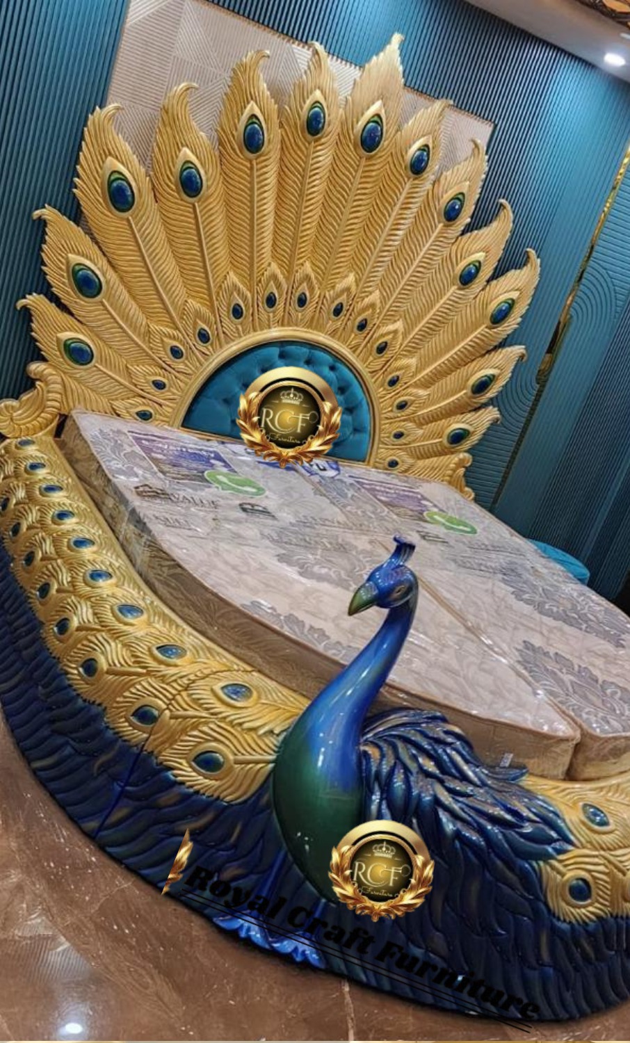 Royal Craft Furniture - Luxury Peacock Design Handcrafted Carved Wooden King Size Bed | Royal Blue & Gold Finish - Image 4